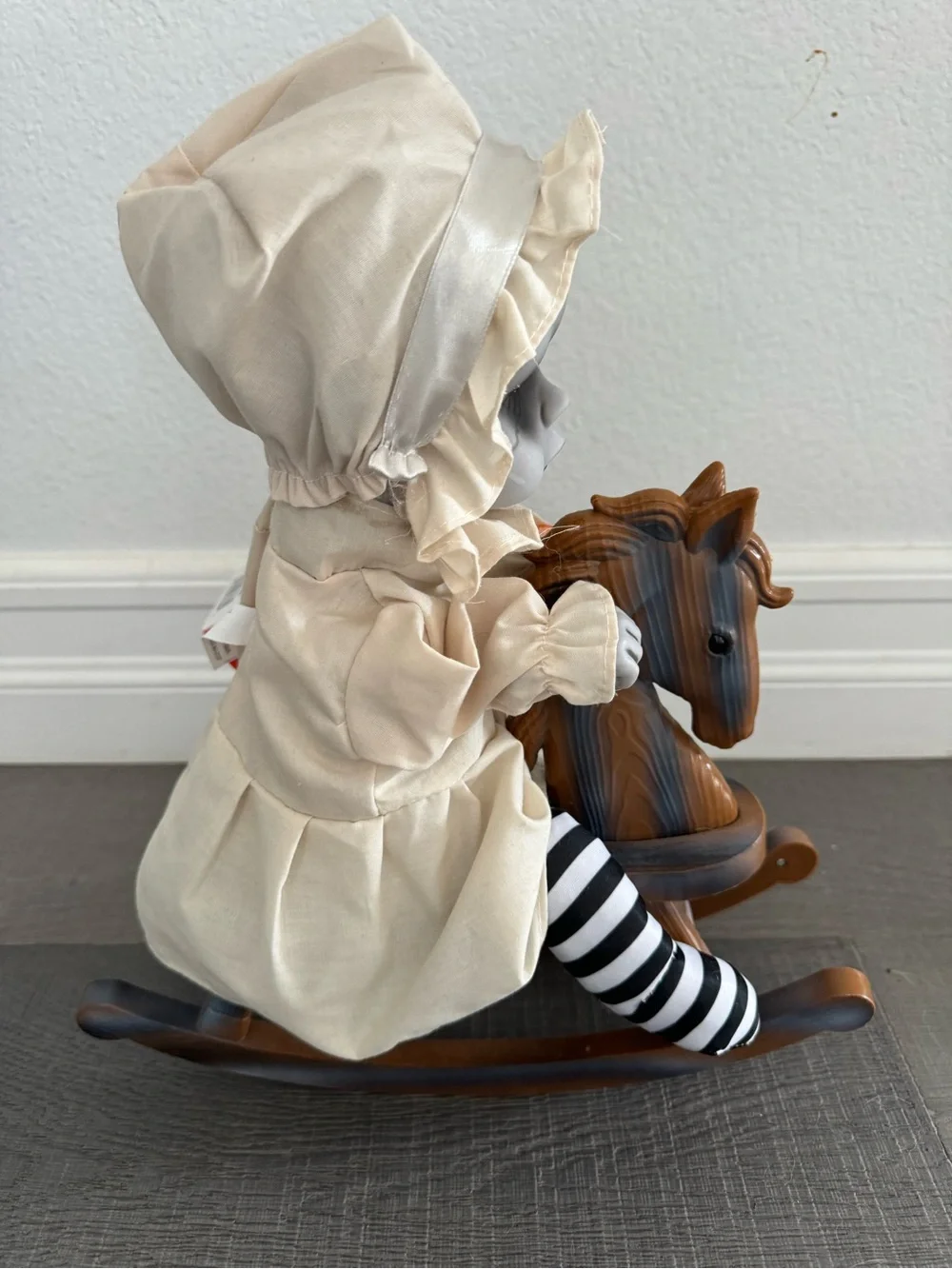NWT Spooky Village Creepy Rocking Horse Baby: Plays Ring Around the Rosie